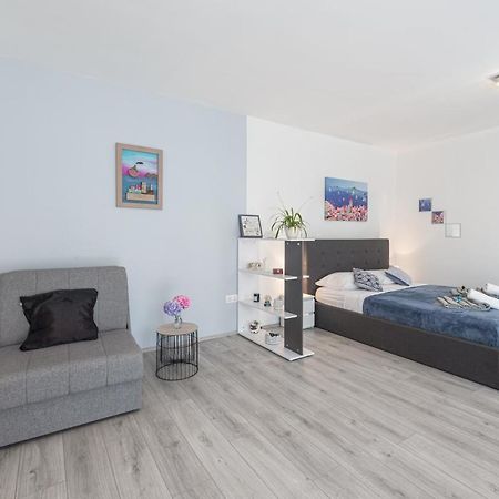 Apartment Joyful Place دوبروفينك المظهر الخارجي الصورة