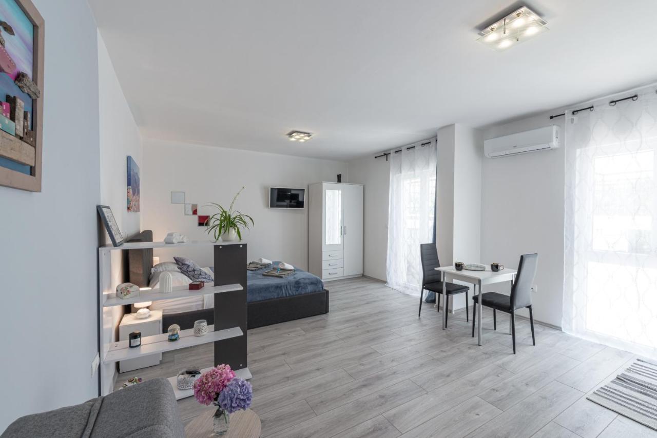 Apartment Joyful Place دوبروفينك المظهر الخارجي الصورة