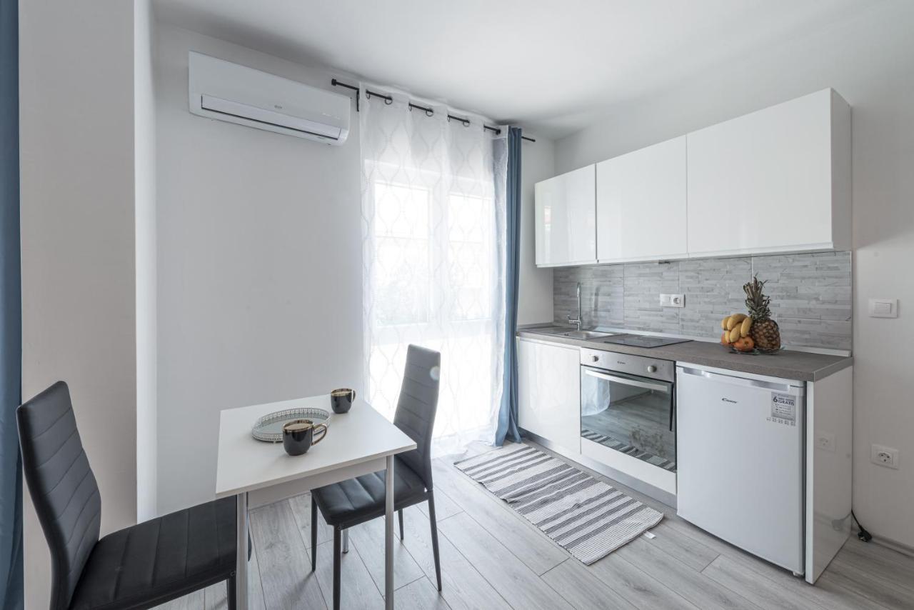 Apartment Joyful Place دوبروفينك المظهر الخارجي الصورة