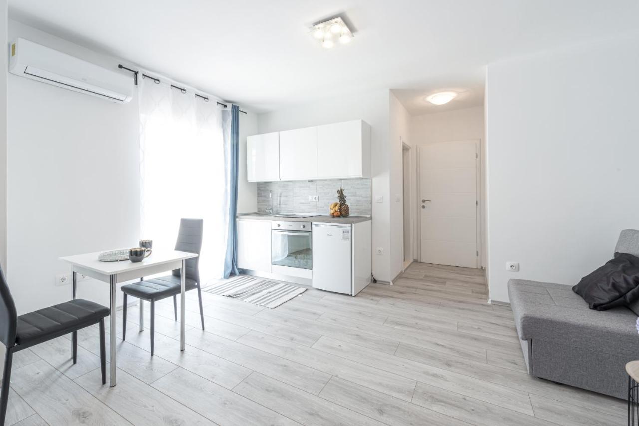 Apartment Joyful Place دوبروفينك المظهر الخارجي الصورة