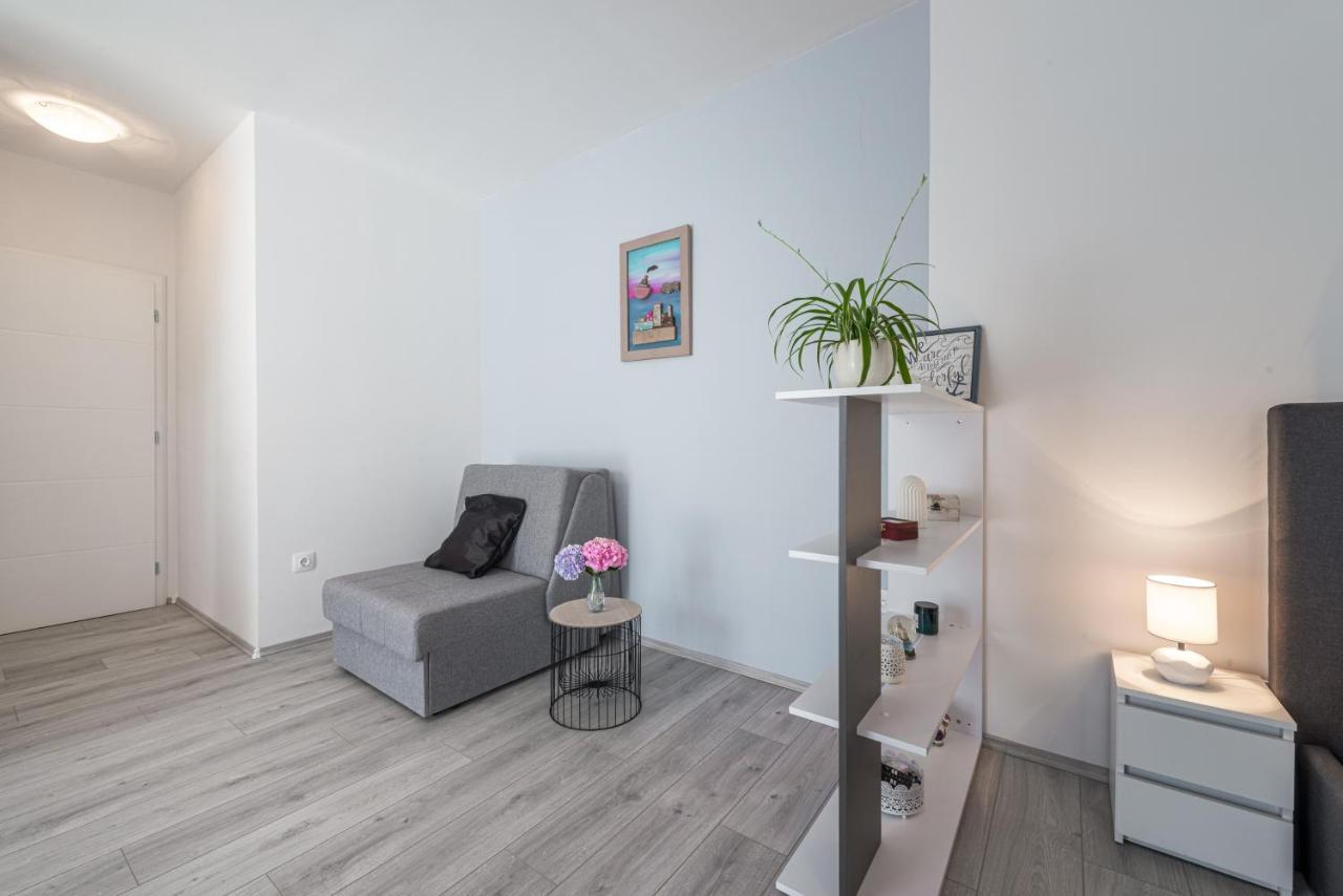 Apartment Joyful Place دوبروفينك المظهر الخارجي الصورة