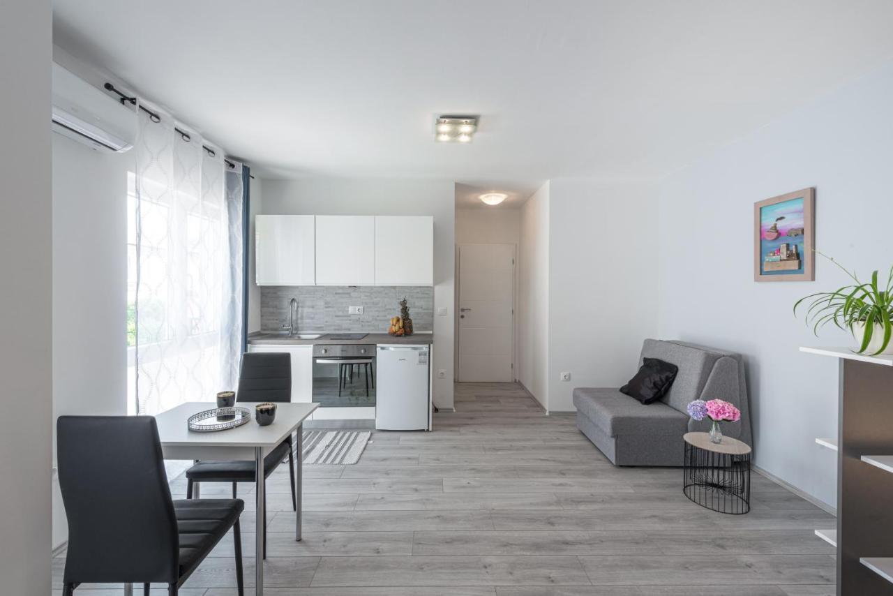 Apartment Joyful Place دوبروفينك المظهر الخارجي الصورة
